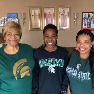 Meet your Posher, Twana